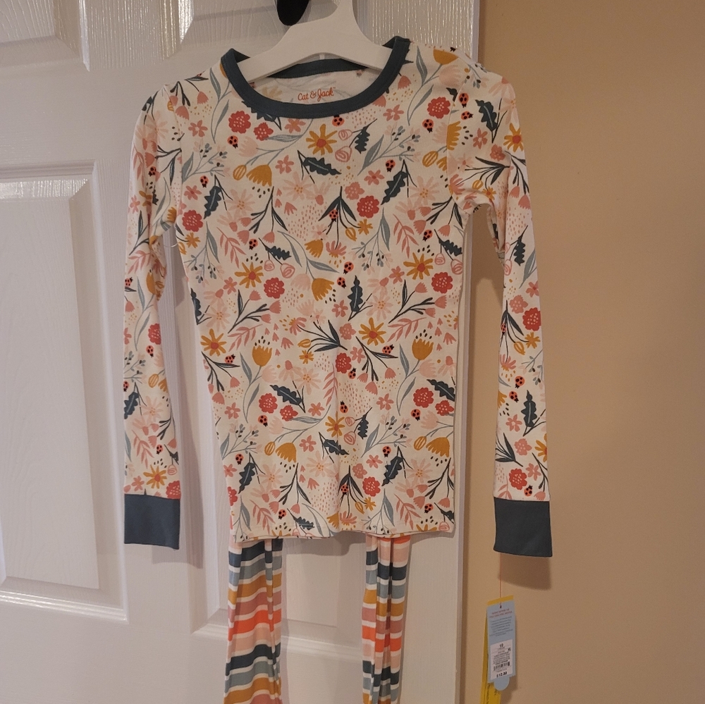 Kids pajamas 2 pieces